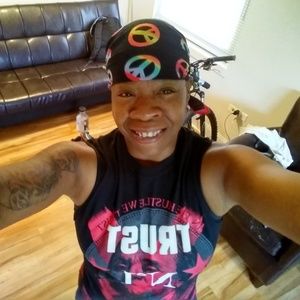 Meet your Posher, Gigi